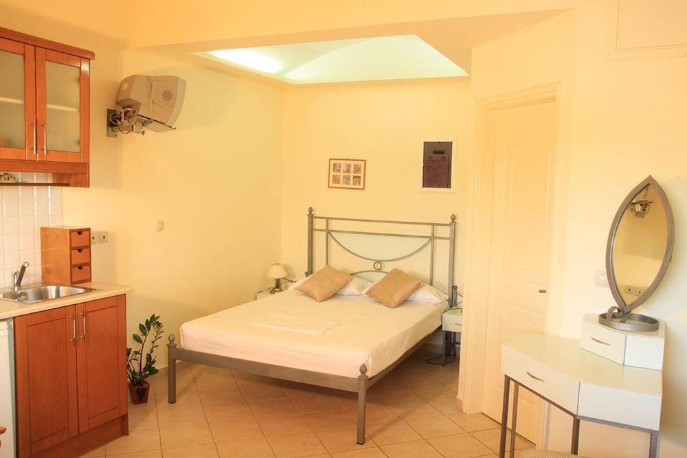 Aigiali Rooms Lemnos Exterior photo